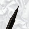 LIQUID EYELINER (2)